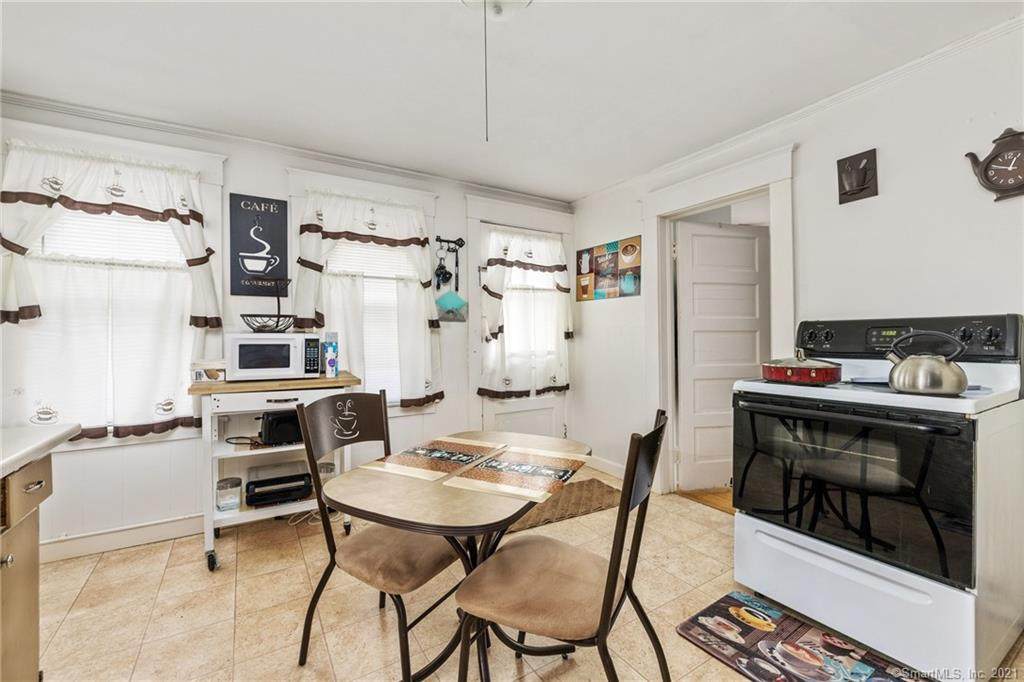 14 Evergreen Avenue - Photo 1
