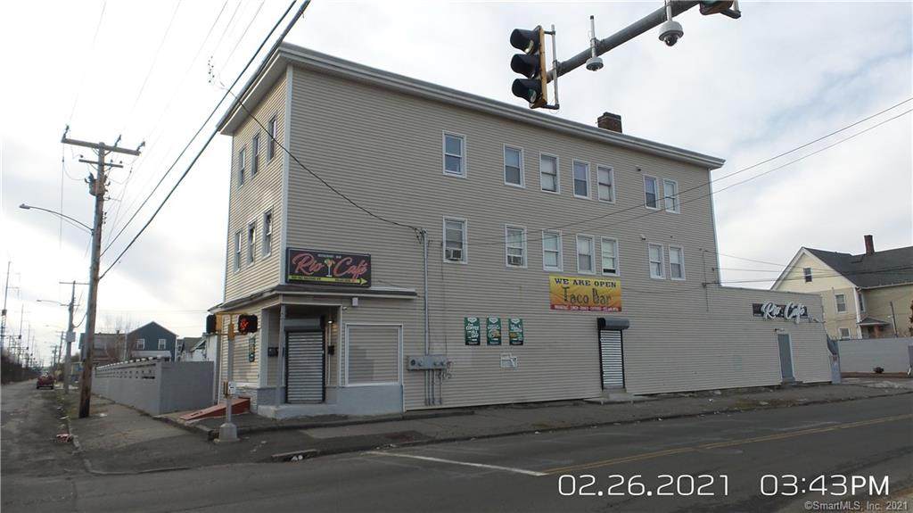 982 Railroad Avenue - Photo 1
