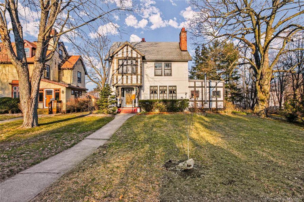 88 Stratfield Road - Photo 1