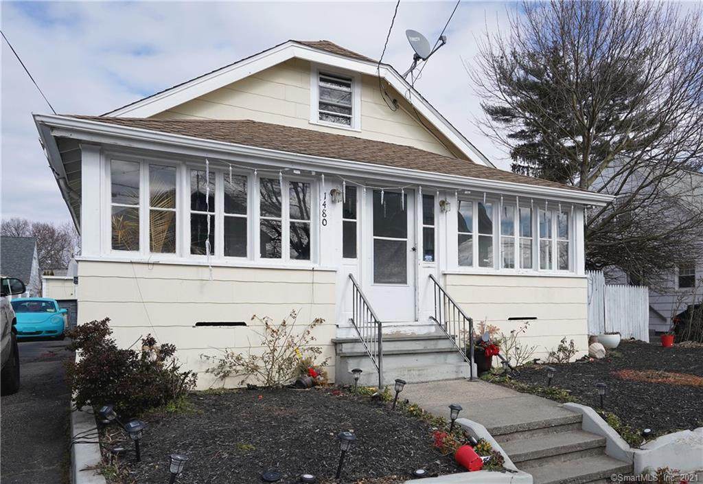 1480 Wood Avenue - Photo 1
