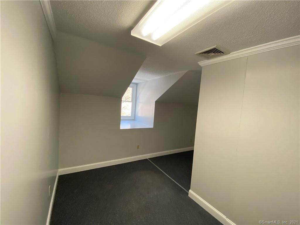 107 Fenn Road - Photo 1