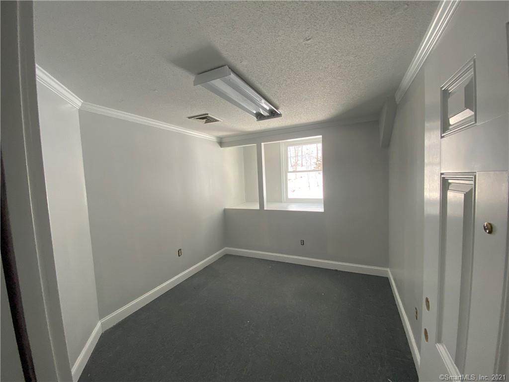 107 Fenn Road - Photo 1