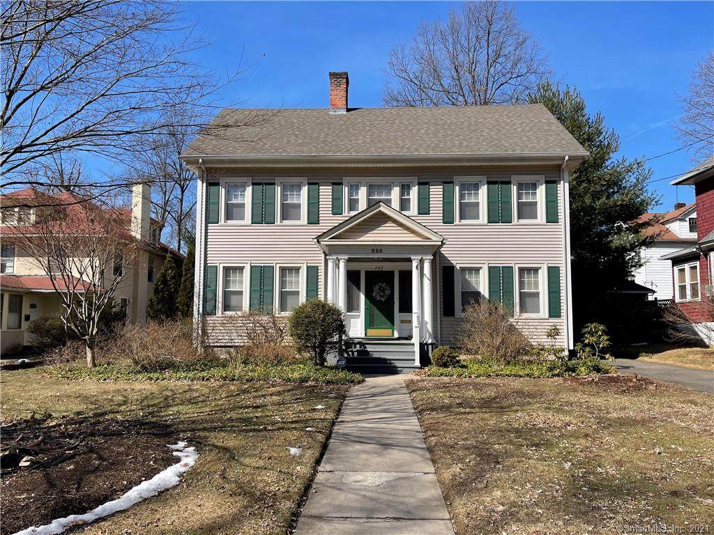 225 Ridgefield Street - Photo 1