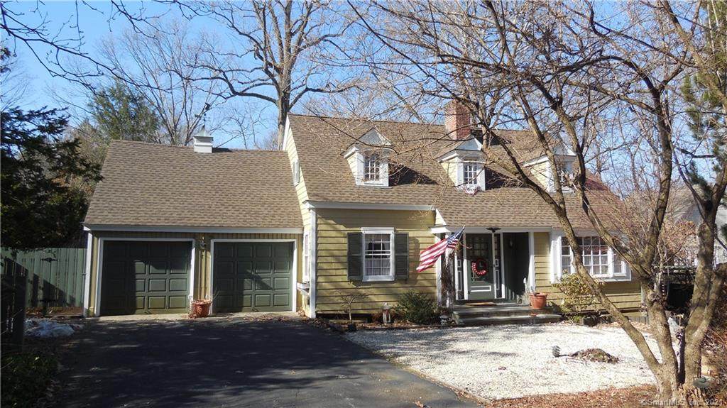1091 Round Hill Road - Photo 1