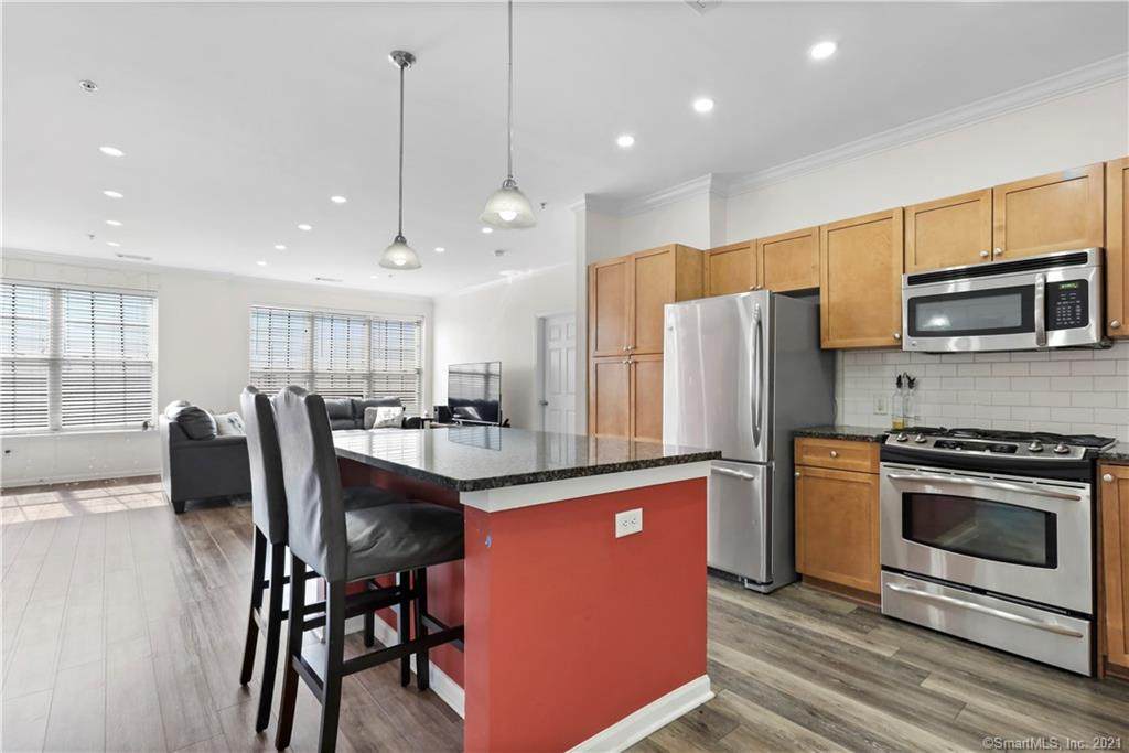 850 Main Street - Photo 1