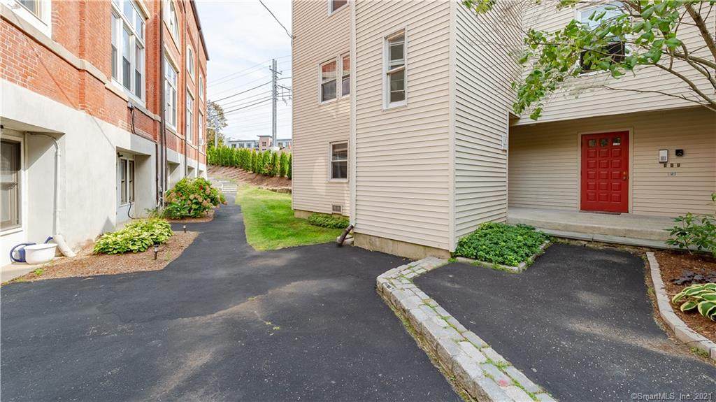 32 Pine Street - Photo 1