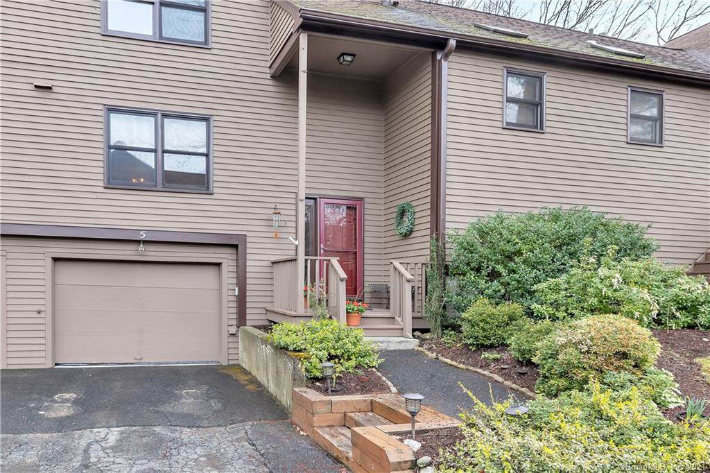 5 Boulder Ridge Road - Photo 1