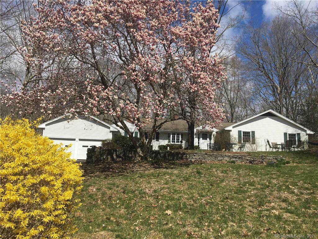 5 Nichols Hill Drive - Photo 1