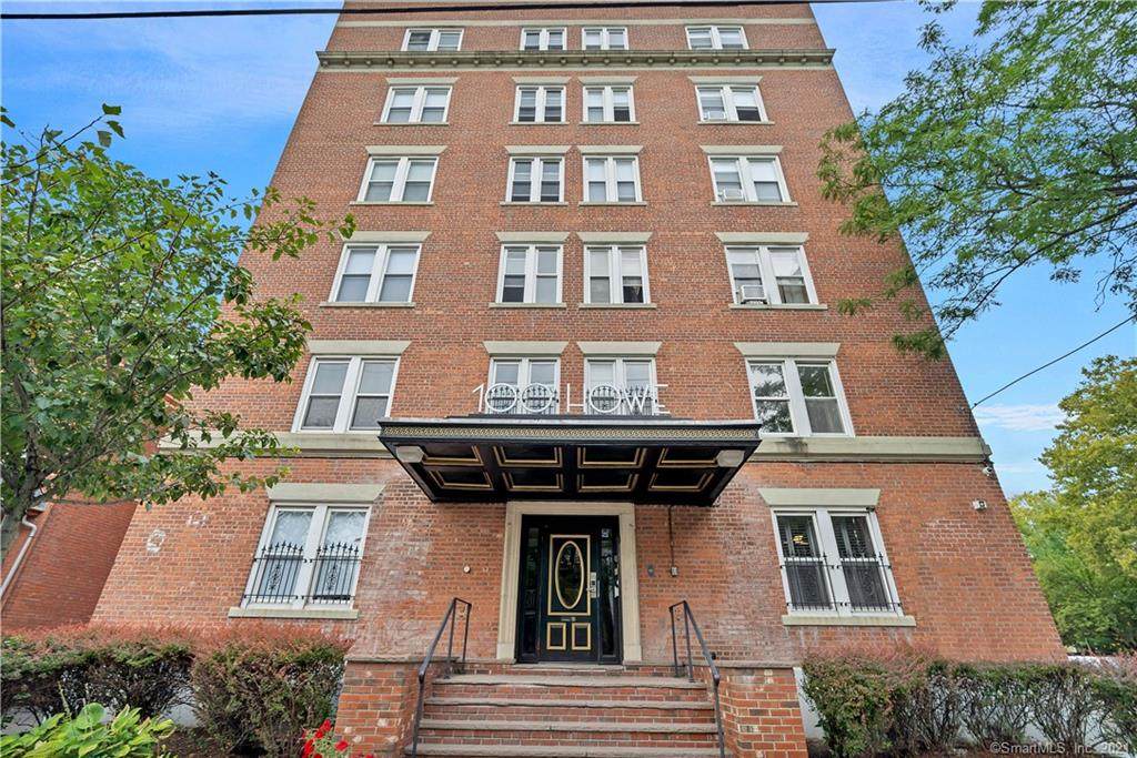 100 Howe Street - Photo 1