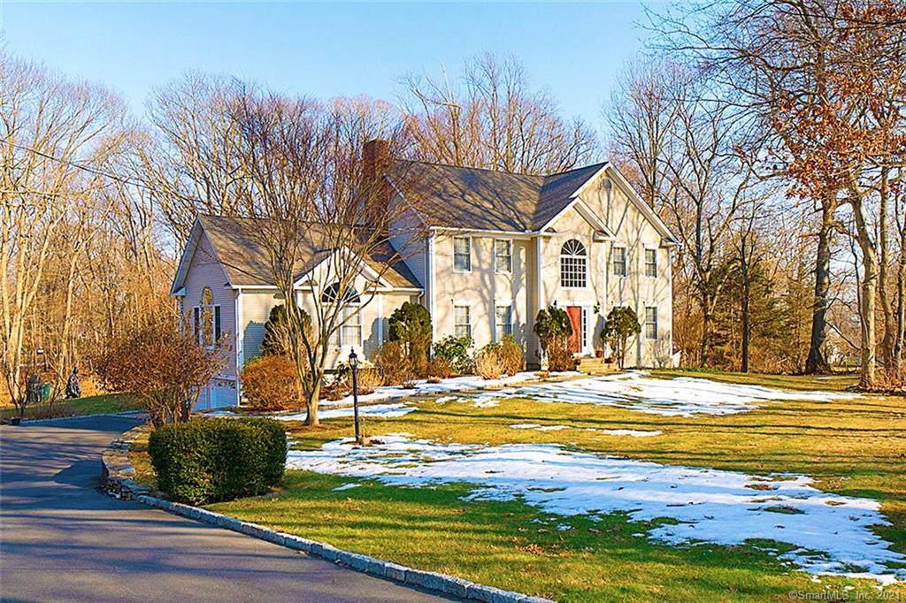 15 Rosewood Lane - Photo 1