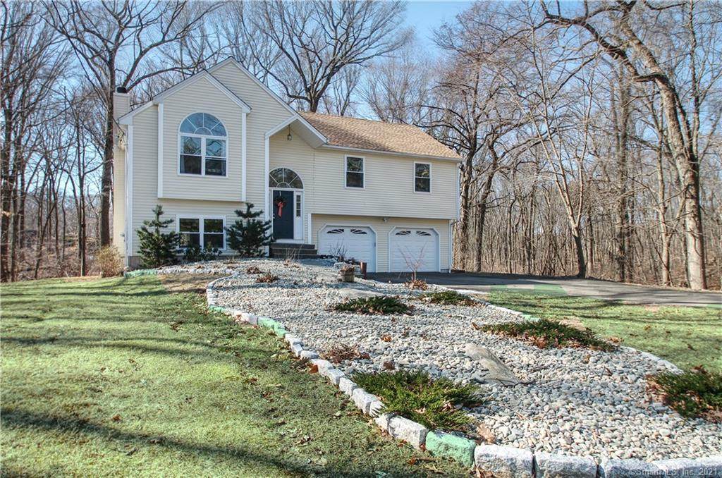 85 Maple Lane - Photo 1
