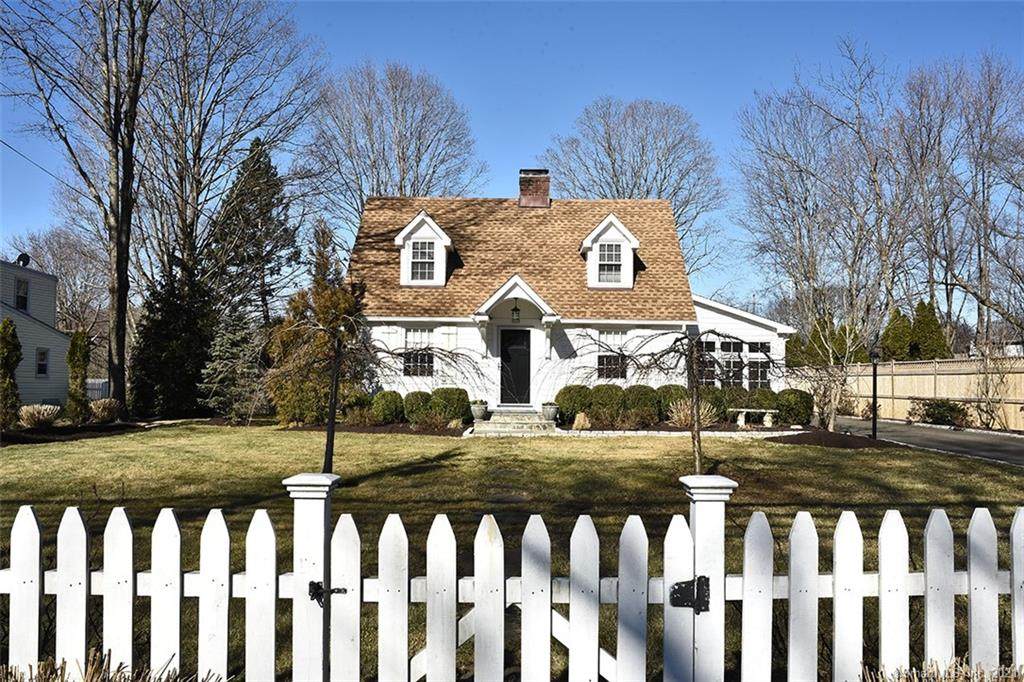 212 Compo Road - Photo 1