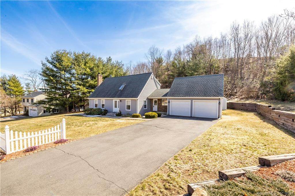 233 Matthews Street - Photo 1