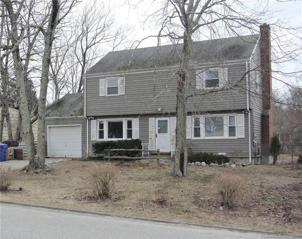 4 Hickory Drive - Photo 1
