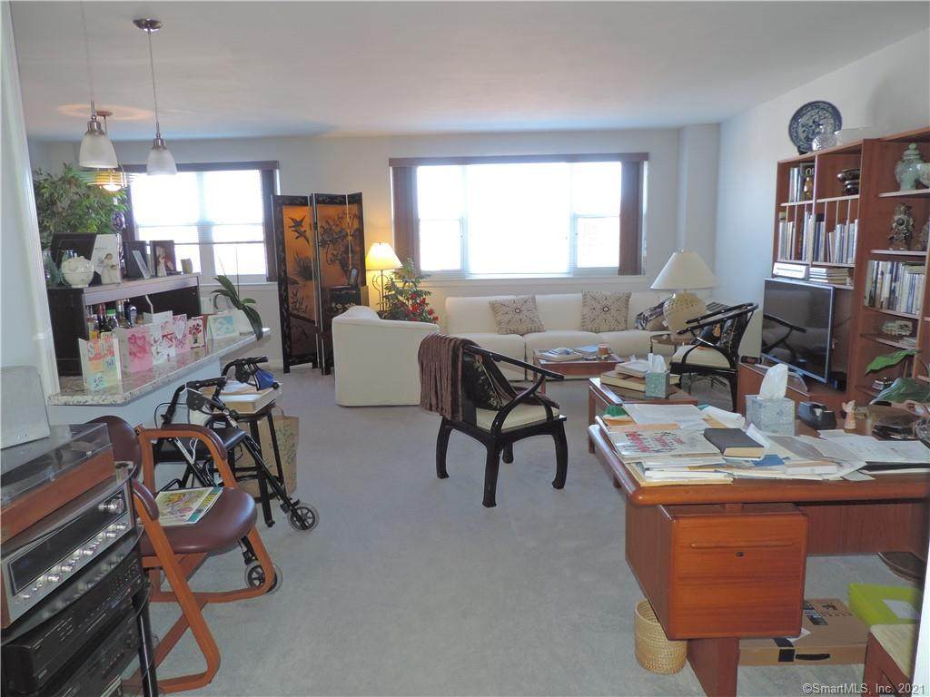893 Farmington Avenue - Photo 1