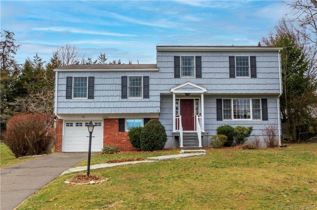 92 Buckingham Drive - Photo 1