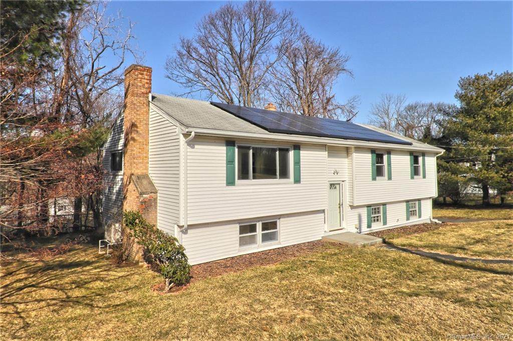 7 Saddle Drive - Photo 1