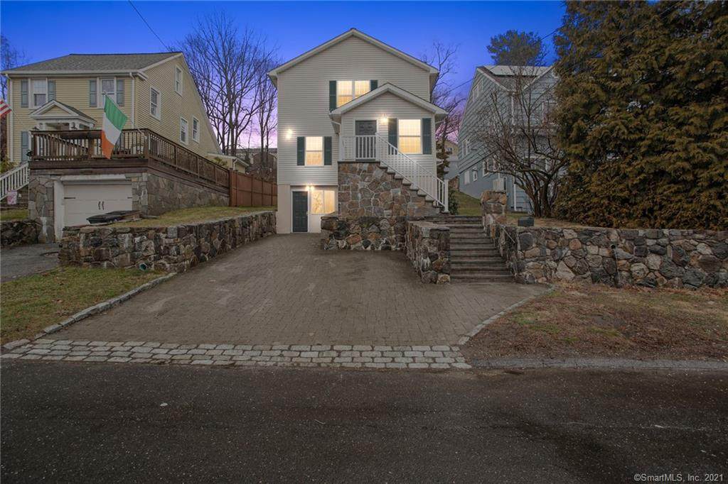 76 Knickerbocker Avenue - Photo 1