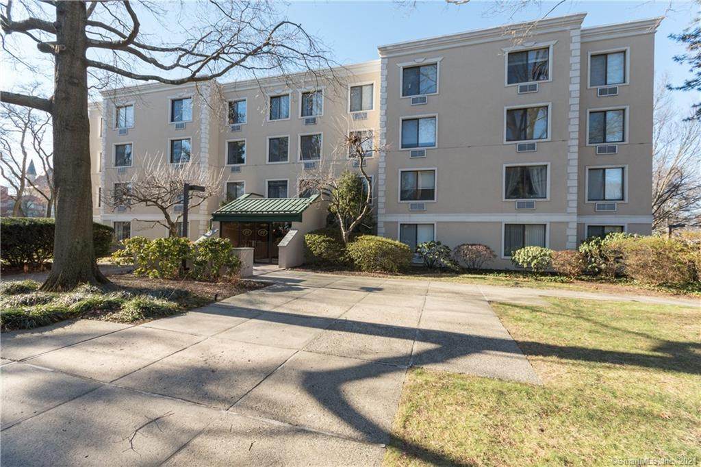 1525 Putnam Avenue - Photo 1