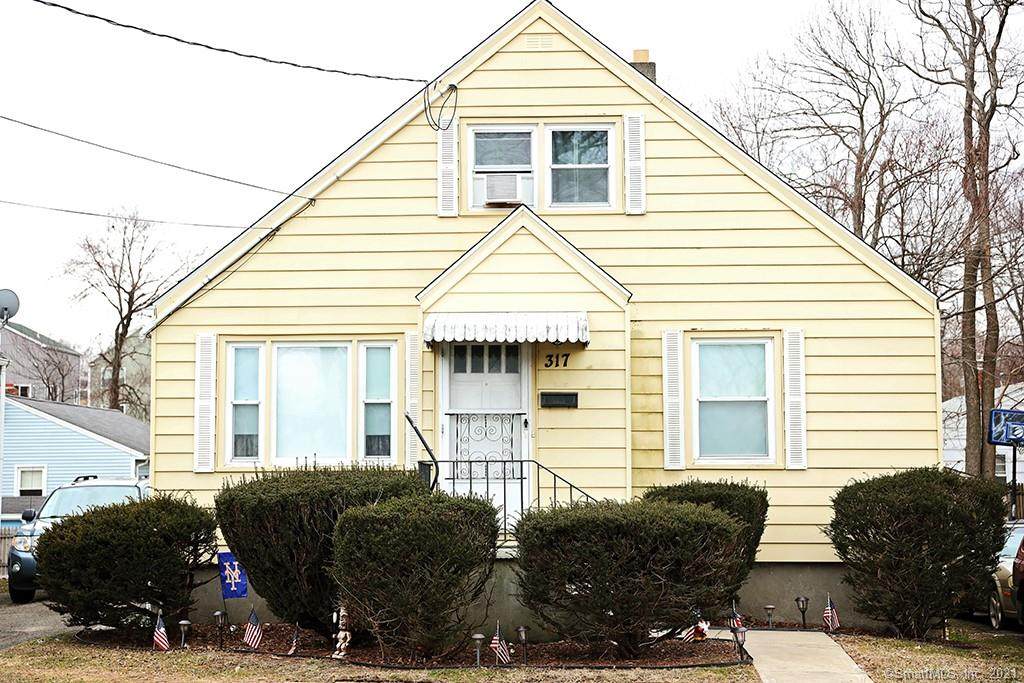 317 Oakwood Street - Photo 1