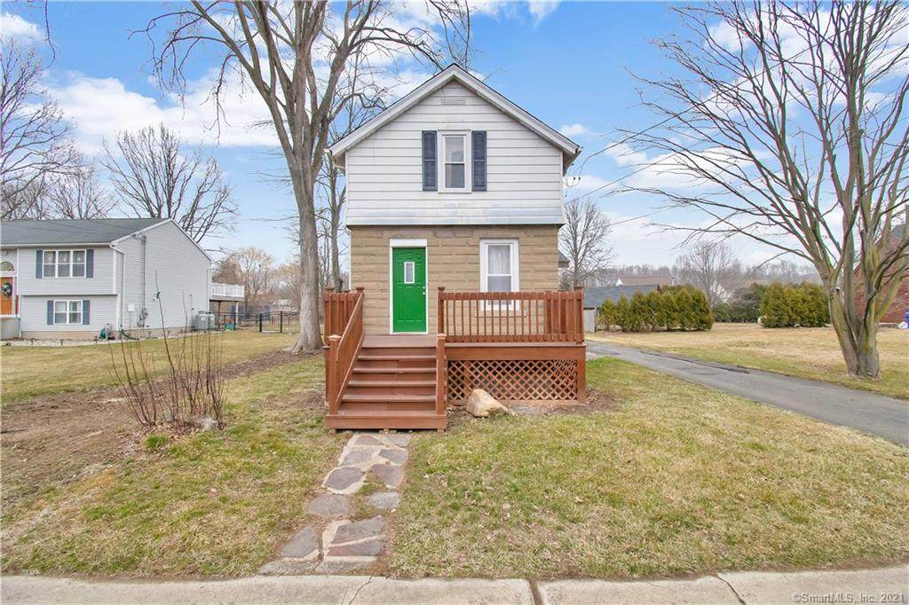70 Kent Avenue - Photo 1
