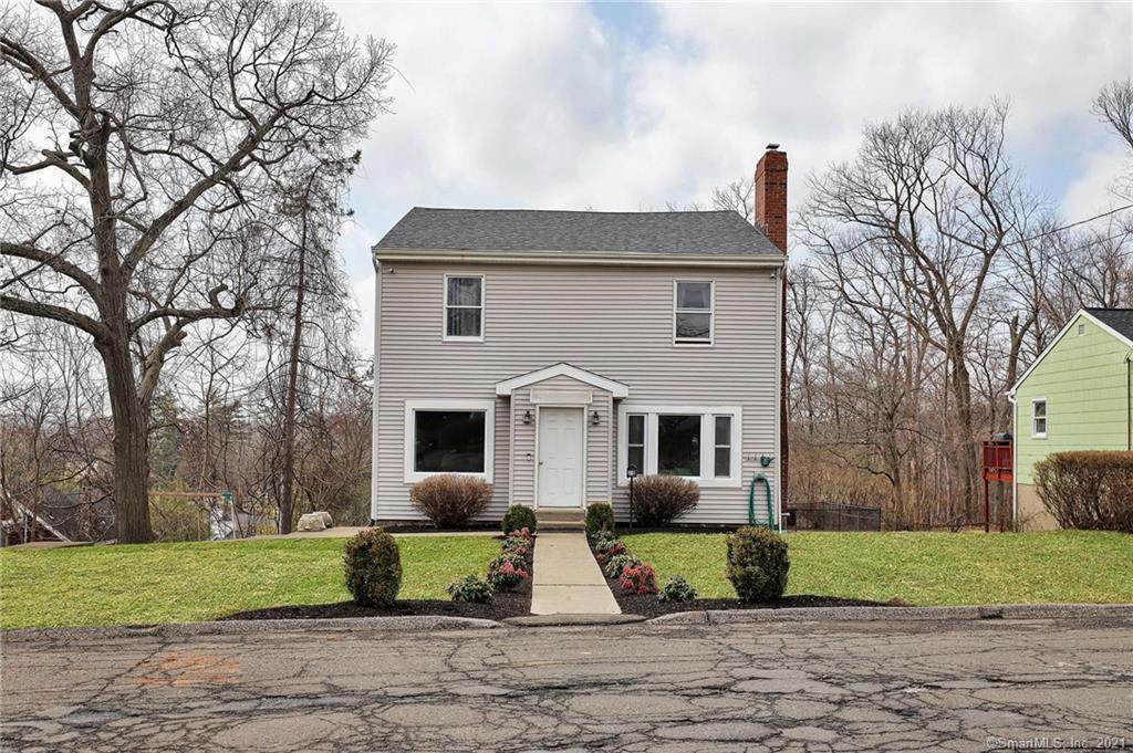 20 Forest Avenue - Photo 1