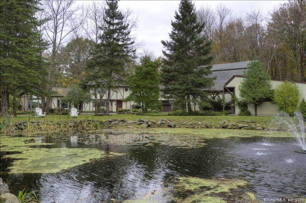 38 Strawberry Ridge - Photo 1