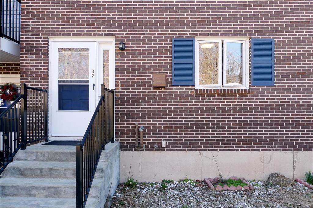37 Woodridge Drive - Photo 1