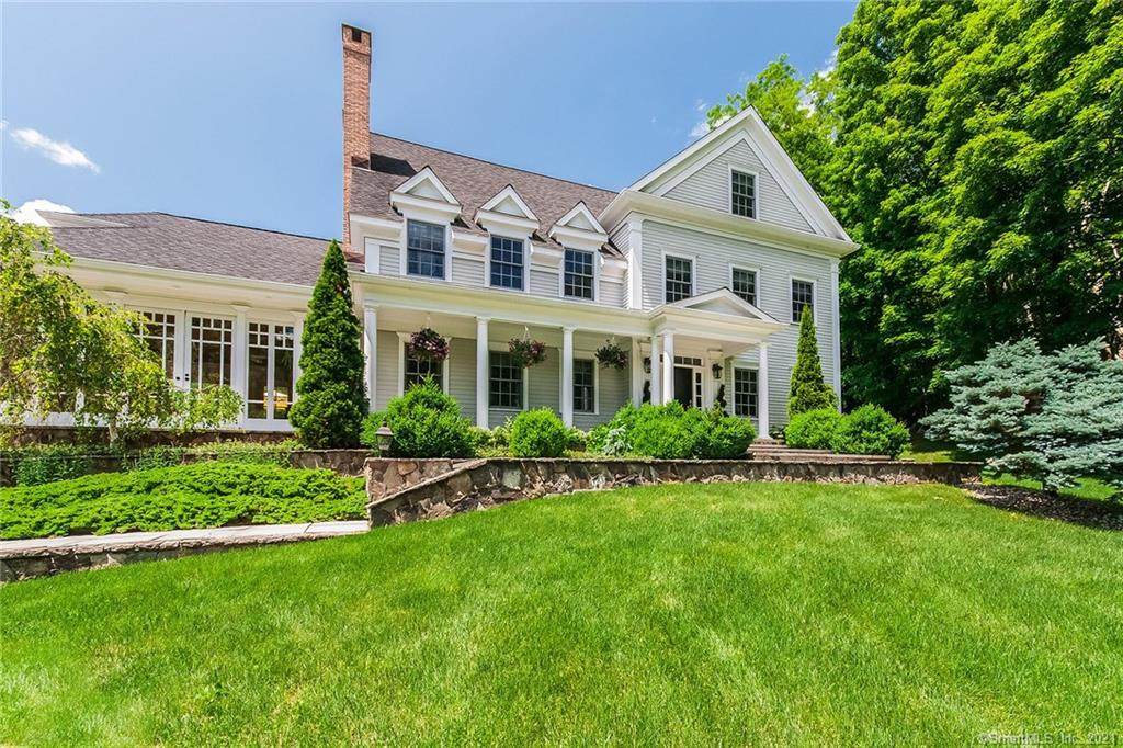 21 Stonehenge Road - Photo 1