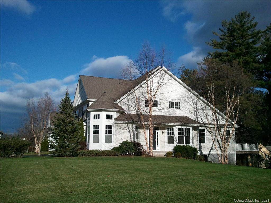 2 Goodwin Circle - Photo 1