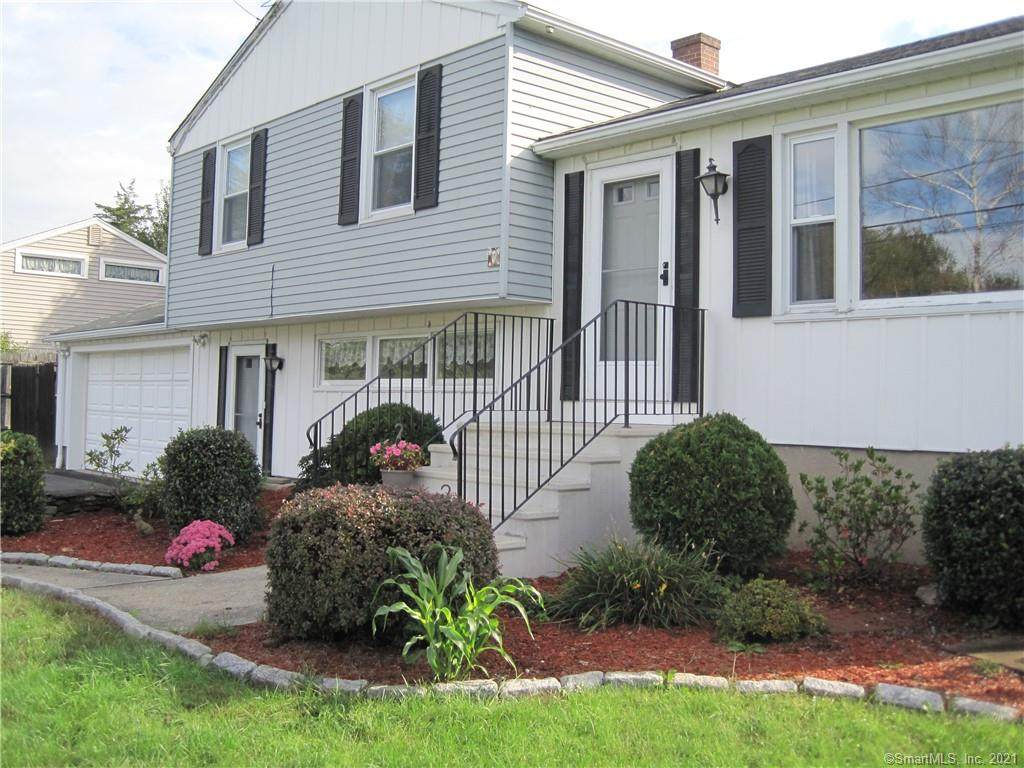 4 Kathy Drive - Photo 1