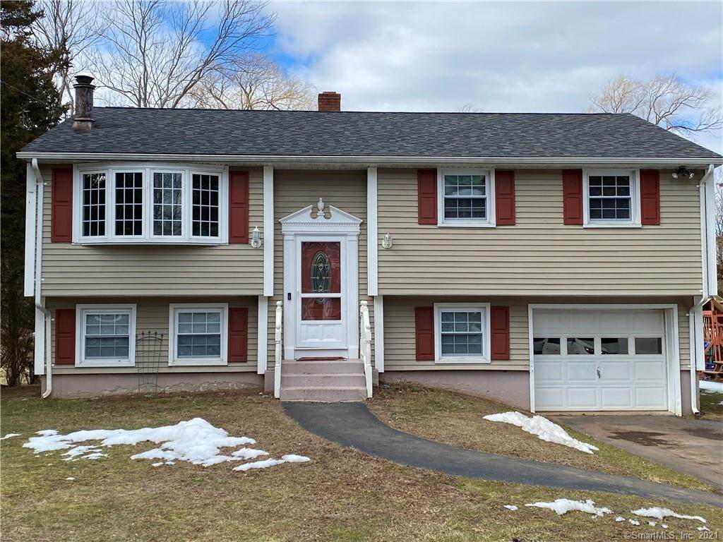 101 Pinehurst Drive - Photo 1