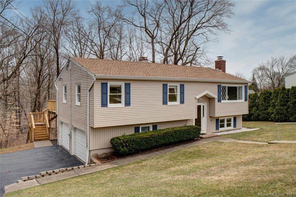 28 Summerwood Drive - Photo 1