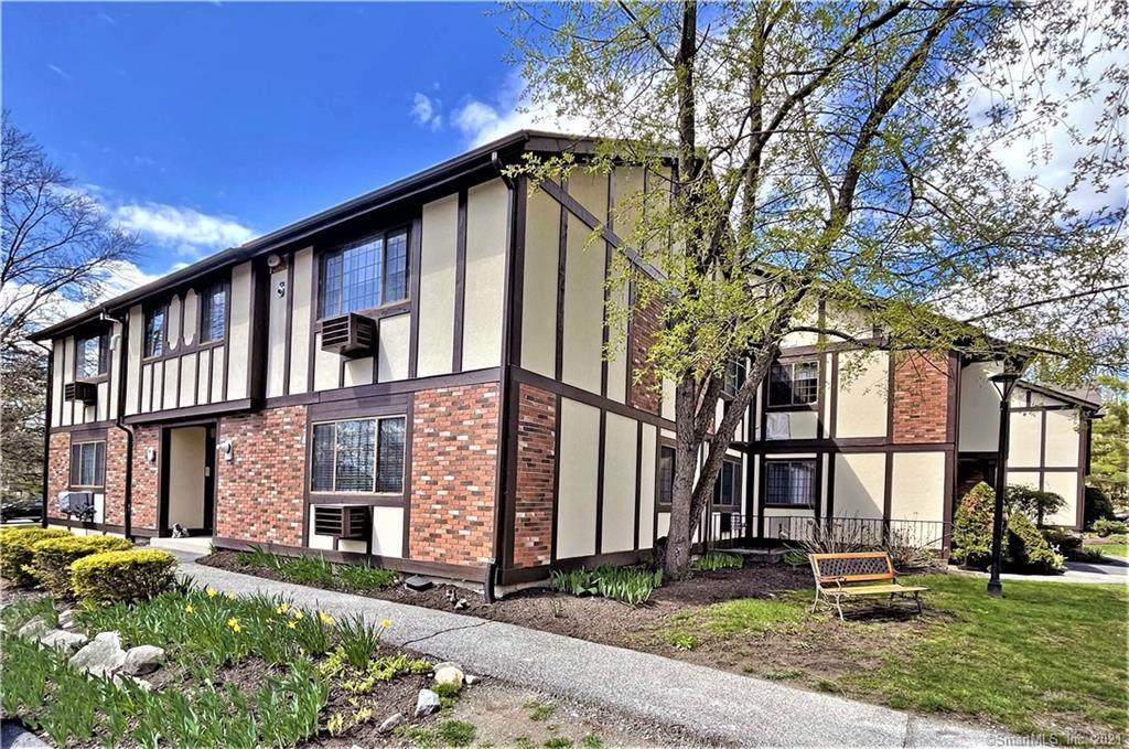 15 Andover Court - Photo 1