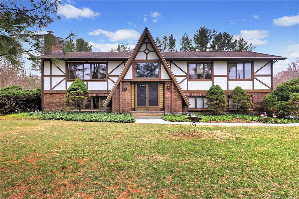 2 Debby Lane - Photo 1