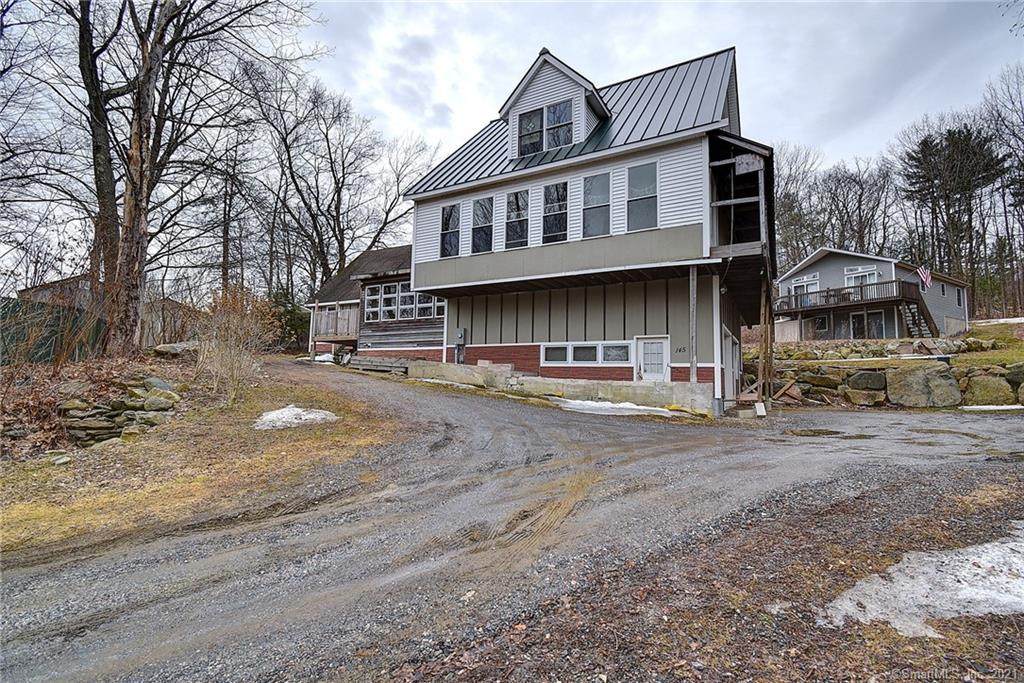 145 Wakefield Boulevard - Photo 1