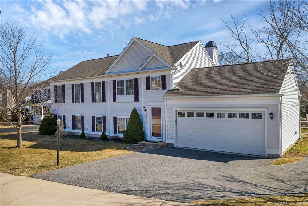 131 Daniel Brown Drive - Photo 1