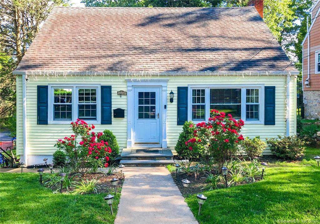 15 Hamilton Avenue - Photo 1