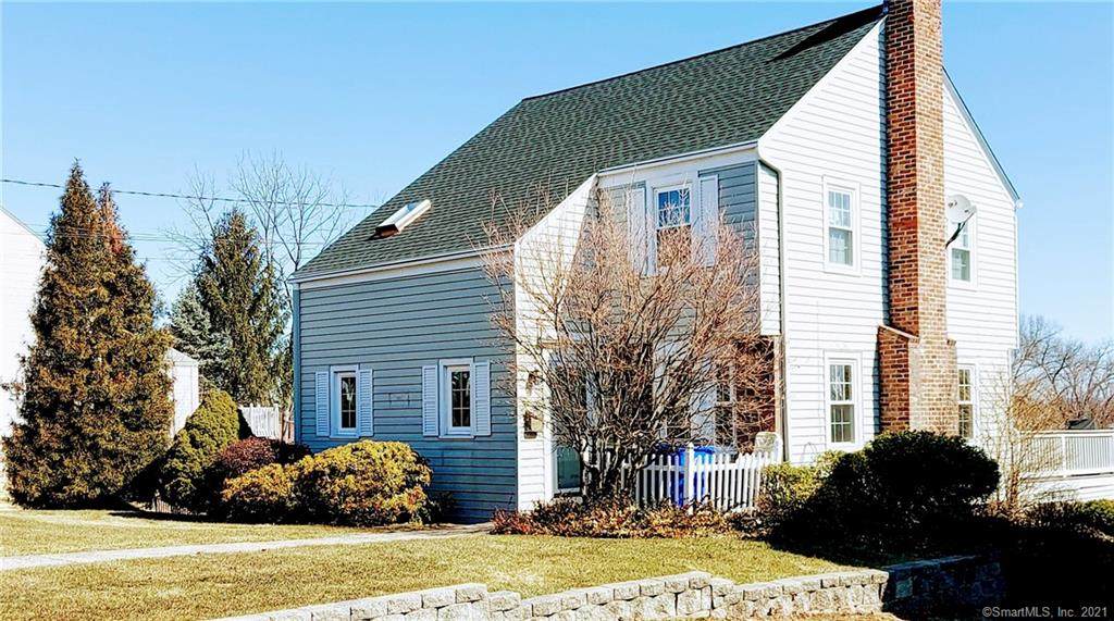 484 Main Street - Photo 1