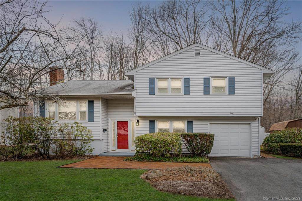 8 Greenbrier Drive - Photo 1