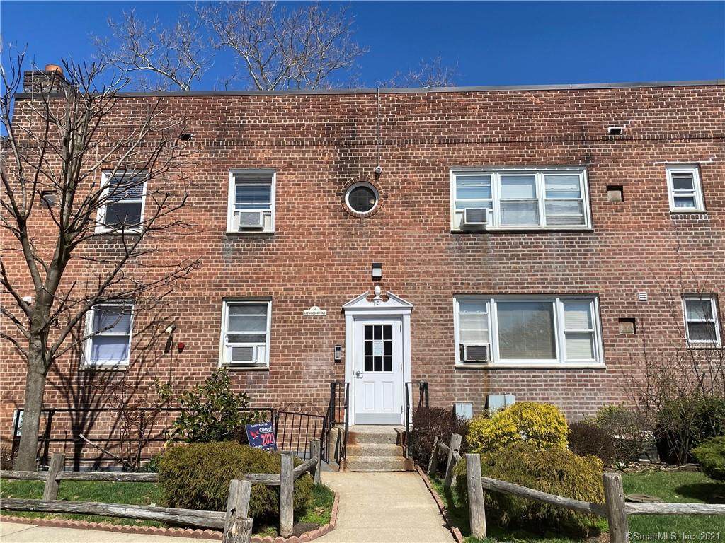 2 Leewood Circle - Photo 1