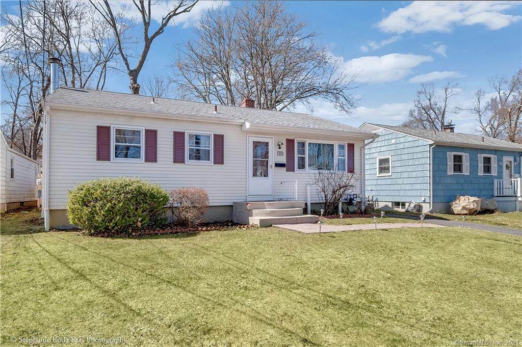 70 Colonial Boulevard - Photo 1