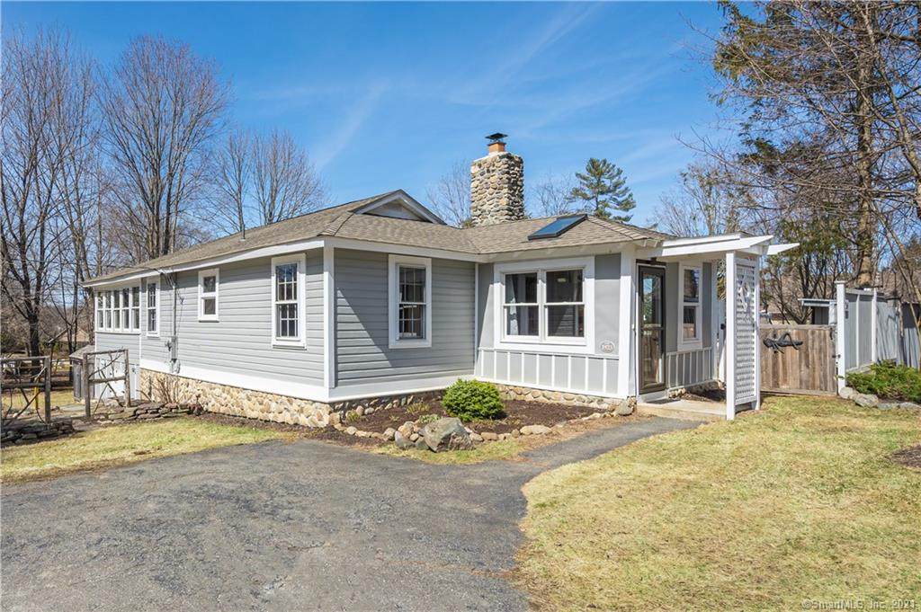 26 Hill Top Road - Photo 1