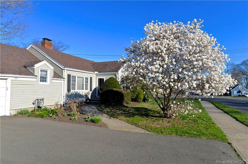 148 Rivercliff Drive - Photo 1