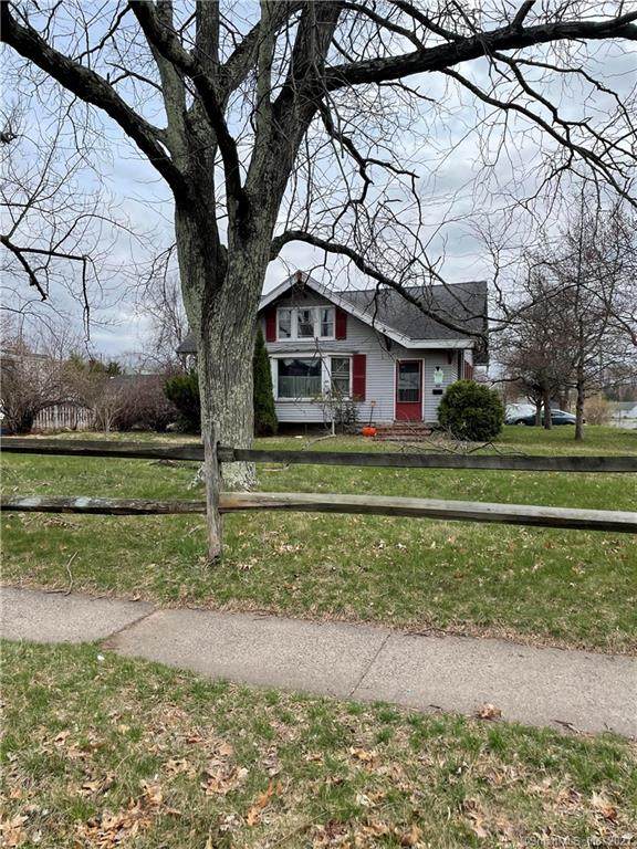 435 Forest Street - Photo 1