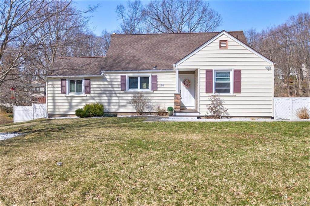 140 Stanwood Drive - Photo 1