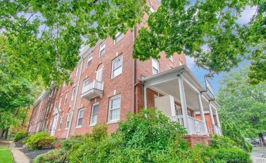 286 Farmington Avenue - Photo 1