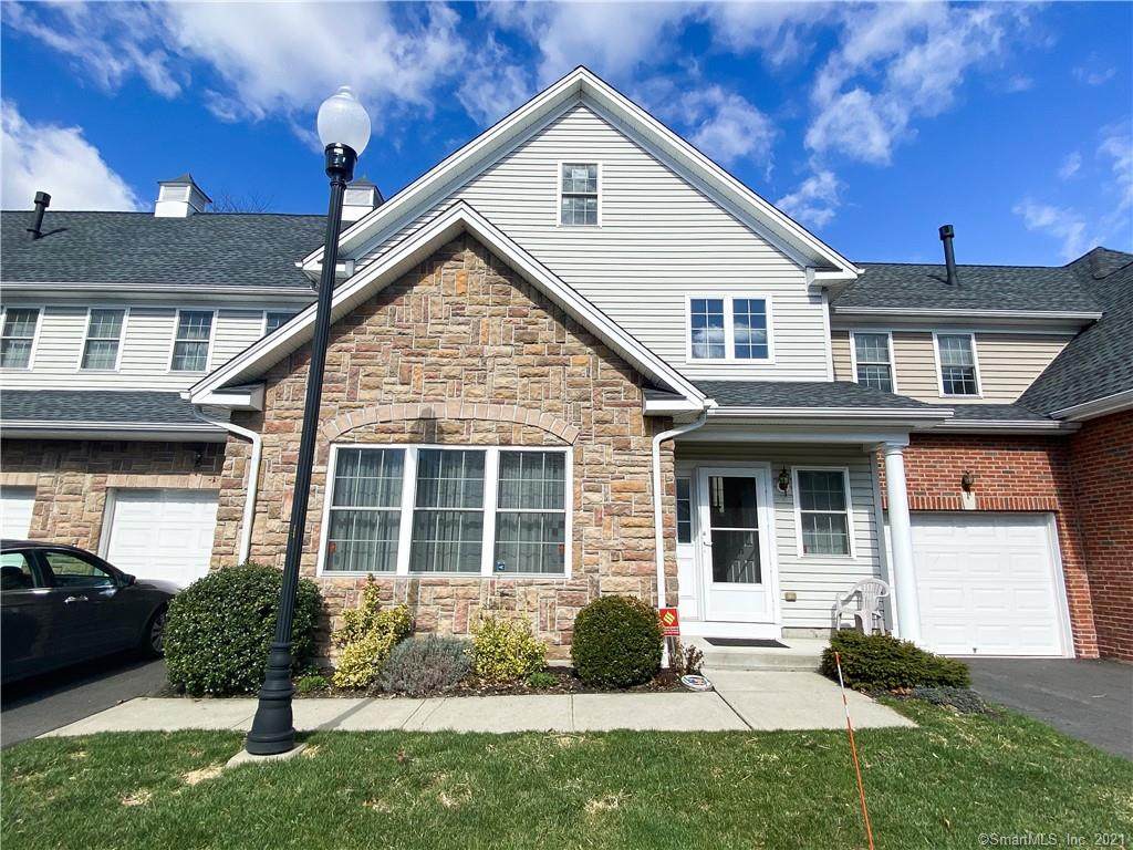 12 Lucius Court - Photo 1