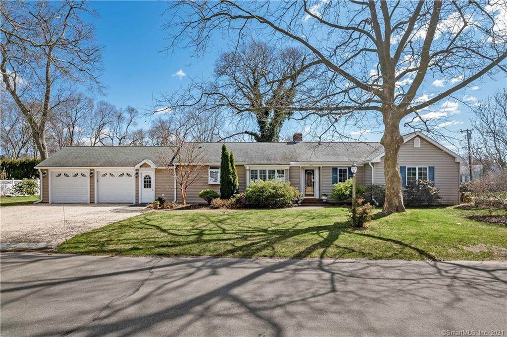 6 Fenwood Parkway - Photo 1