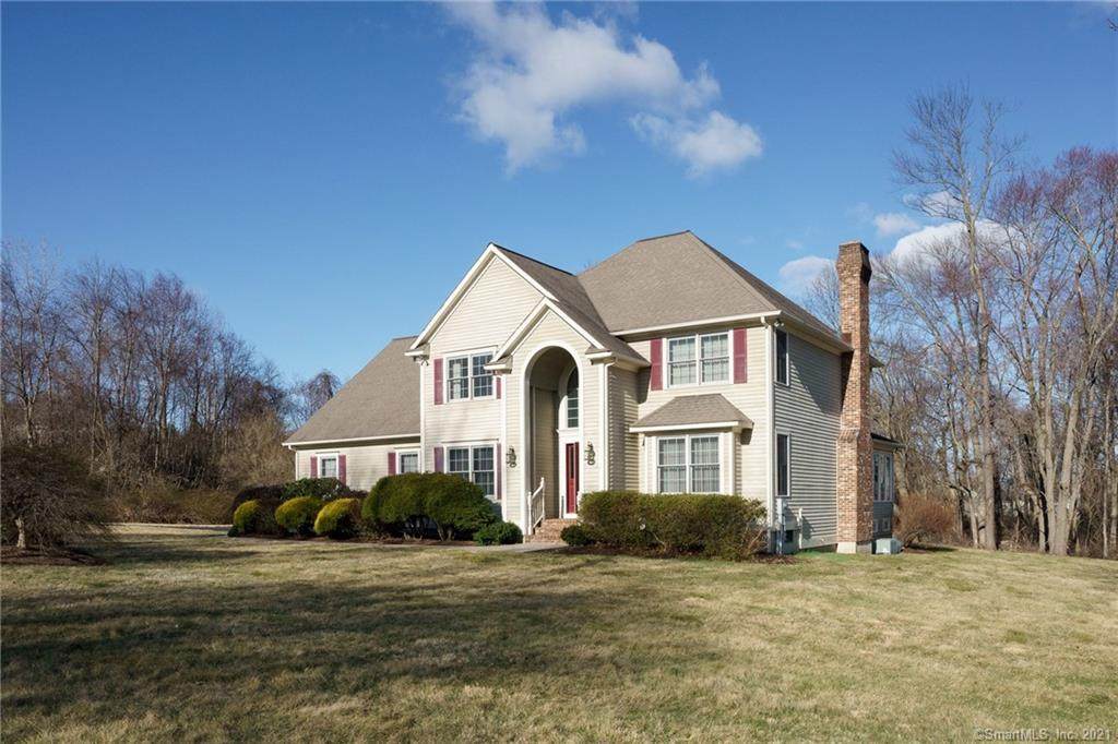 15 Meadow Woods Road - Photo 1
